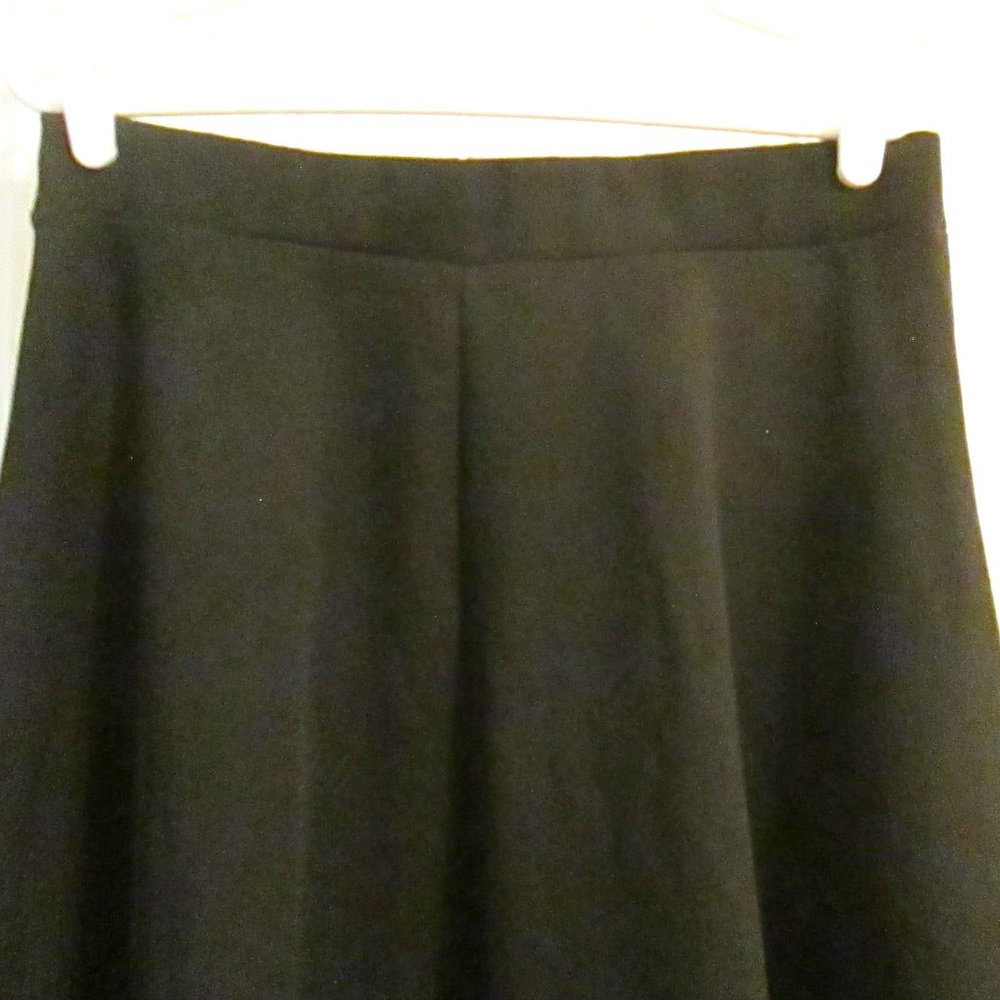 MOA COLLECTION Light Weight Knit Black A-Line Knee Length Skirt size 2XL *NWOT*